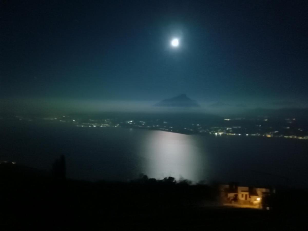 Beb Da Paolo Con Vista Lago Сан-Дзено-ди-Монтанья Экстерьер фото